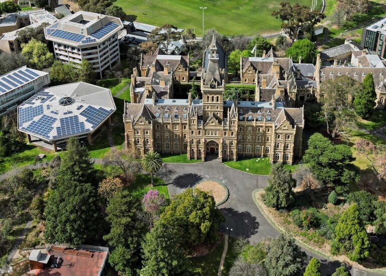Melbourne Graduate Research Scholarships 2026 at the University of Melbourne