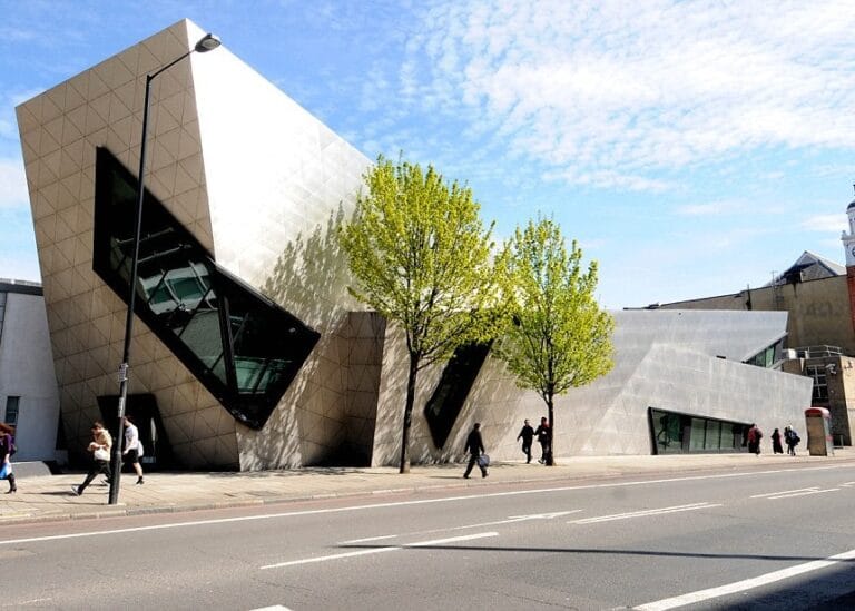 London Metropolitan University Sanctuary Scholarship 2026 for Asylum Seekers