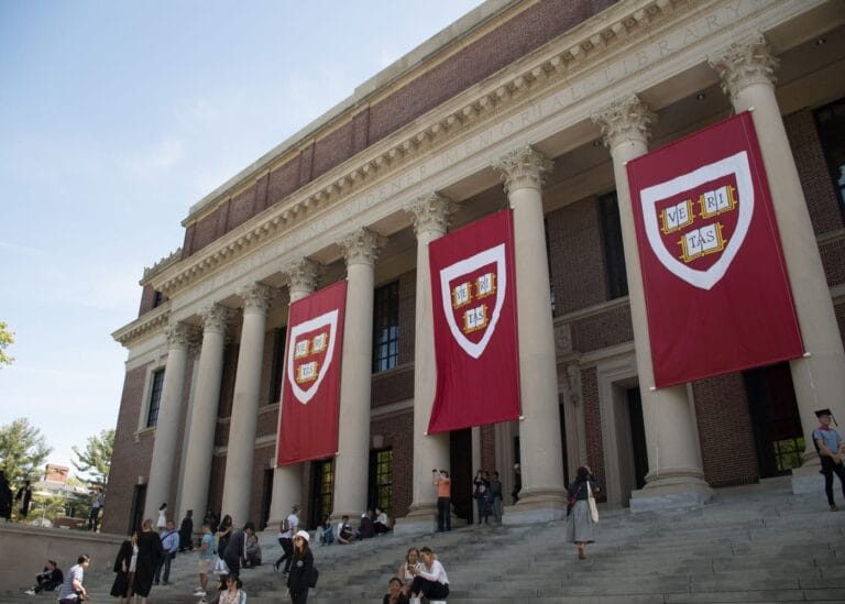 Data Science: Visualization Course by HarvardX on edX