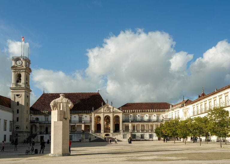 DGES Grants Application Deadlines for Higher Education Students