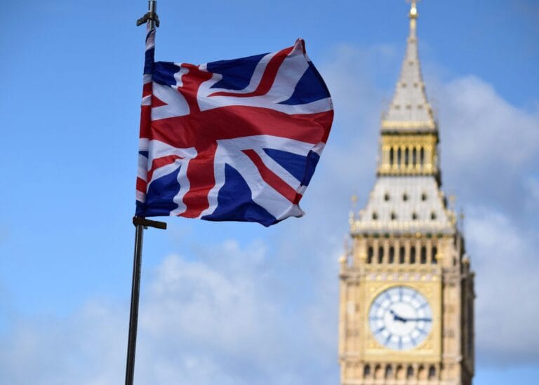 Commonwealth Fellowships 2027 in the UK for Professionals and Academics